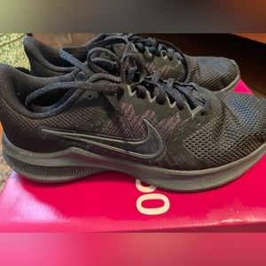 Nike Black Sneakers
